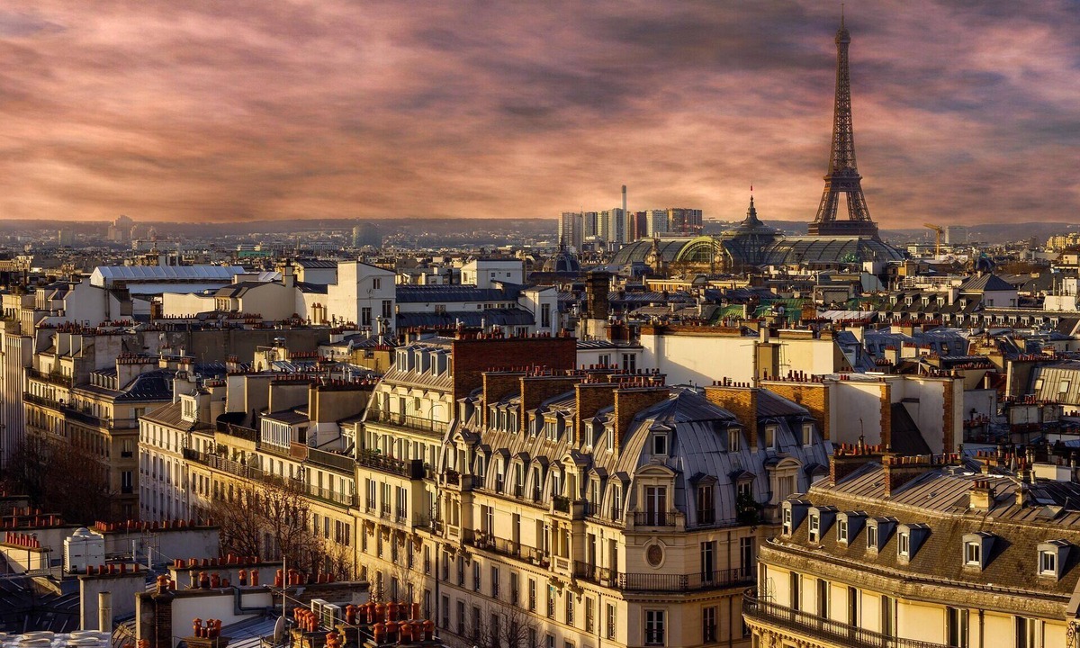 Quartier Saint-Georges Apartment | YOUR PERFECT PARIS ESCAPE IN THE 9TH ARRONDISSEMENT