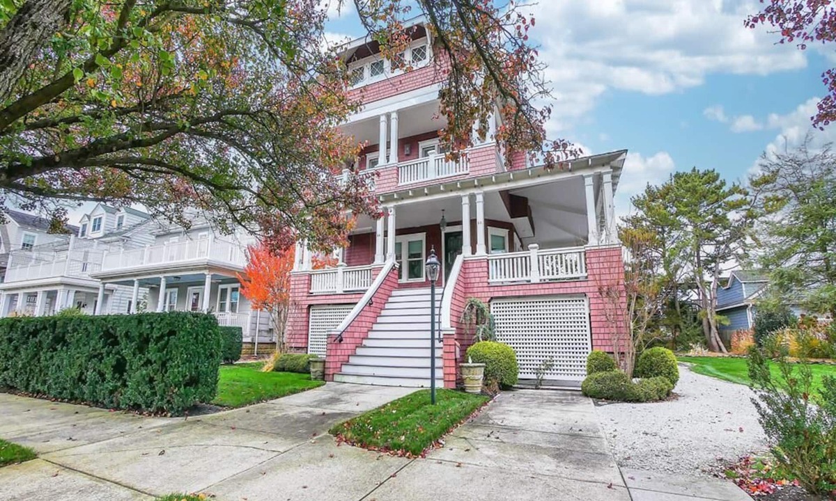 Gardens House | Your Perfect Shore Getaway Awaits