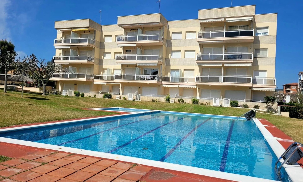 El Roc de Sant Gaieta Apartment | 🏖️ Your perfect summer in Roda de Berà! Pool + Beach + Parking 🚗