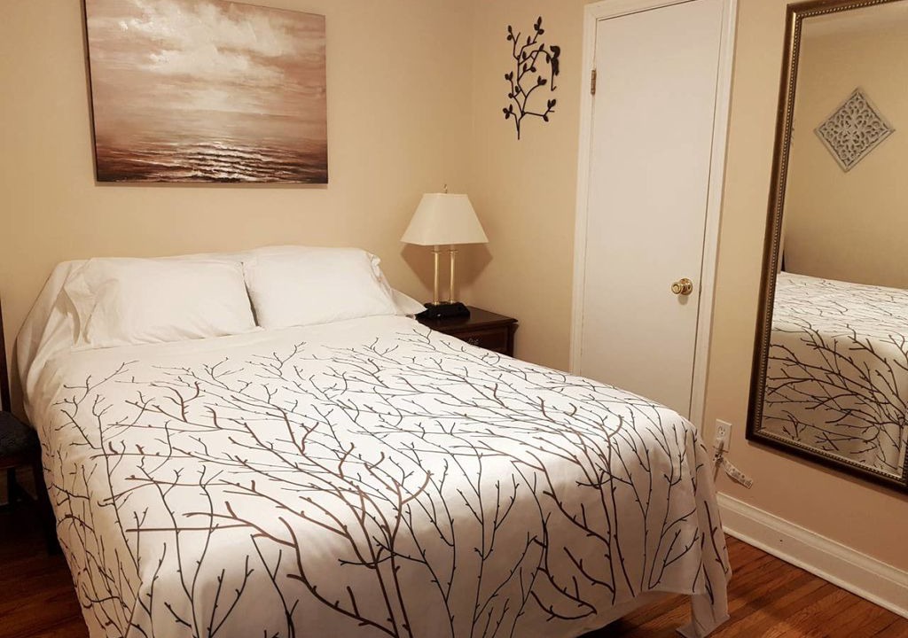 Sarnia House | Your Sarnia "Home away from Home" is right here!