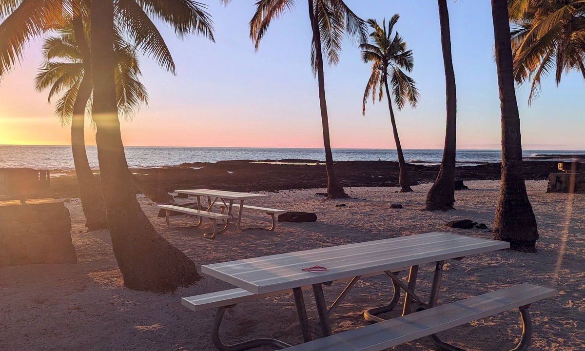 Captain Cook House | Your South Kona Hideaway Awaits!