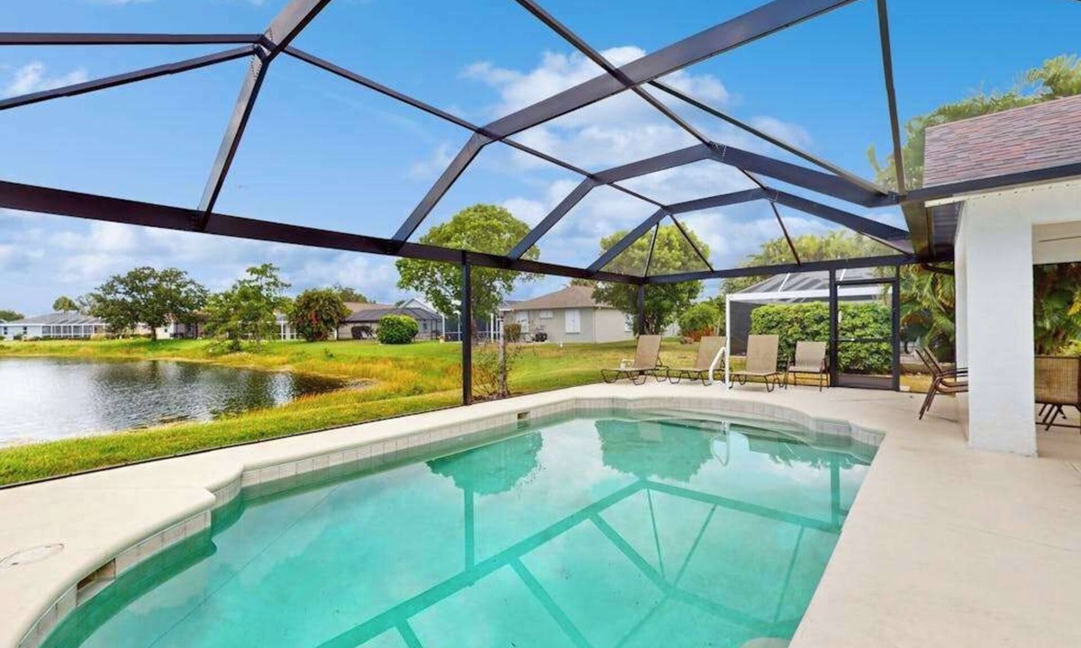 Beachwalk Isles House | Your Sunshine Sanctuary Awaits in Fort Myers!