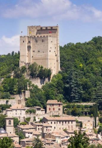 Aouste-sur-Sye House | Yourte