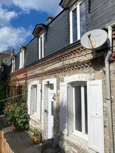 Yport House | Yport, maison de pêcheur avec jolie terrasse.