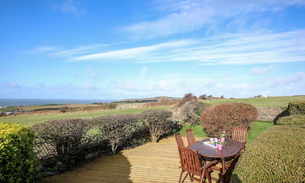 Llanfaethlu Cottage | Yr Orsedd