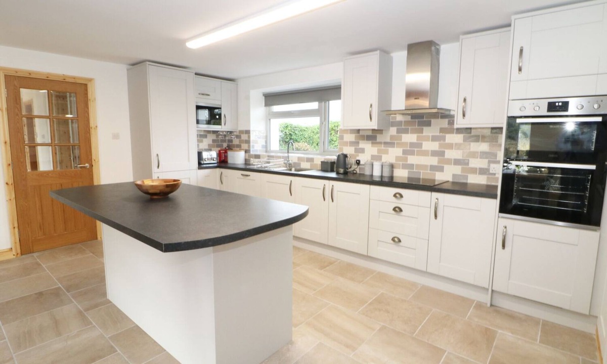 Dinas Cottage | Ysgubor Fawr