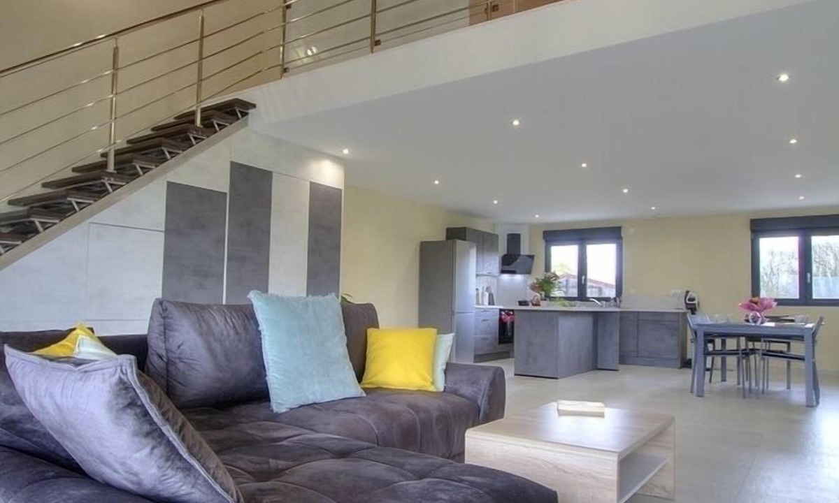 Thoiry Other | Yuna - Thoiry - Gîte