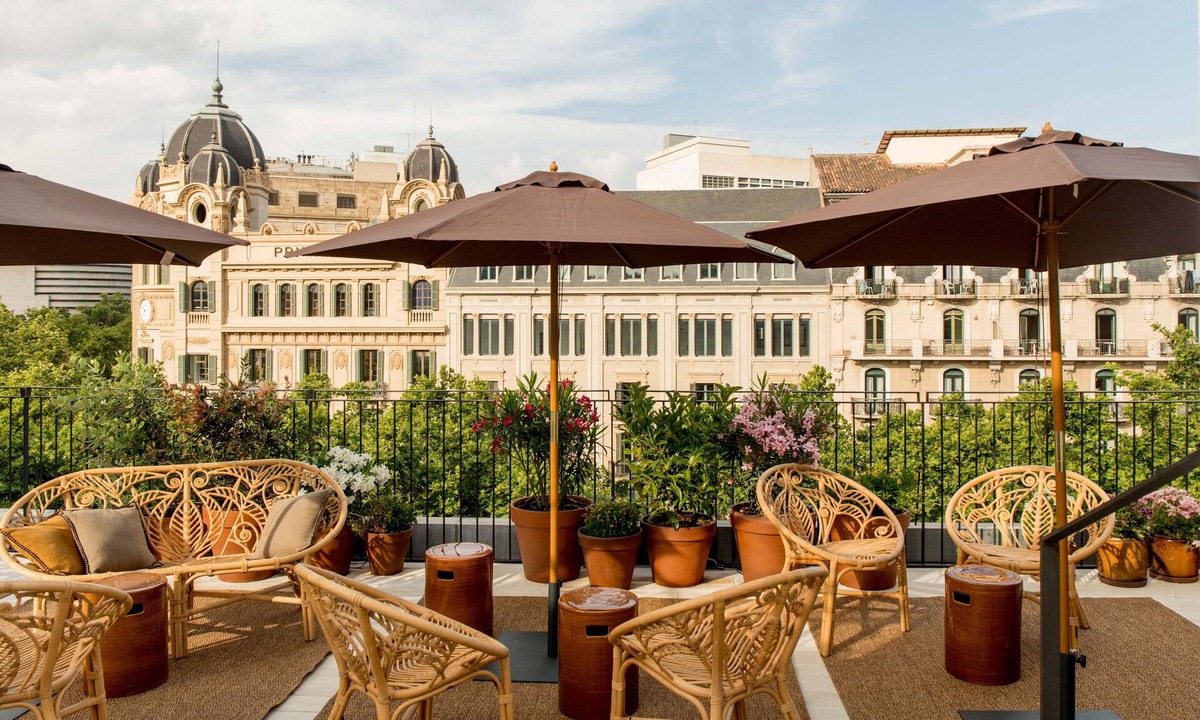 Gothic Quarter Hotel | Yurbban Ramblas Boutique Hotel