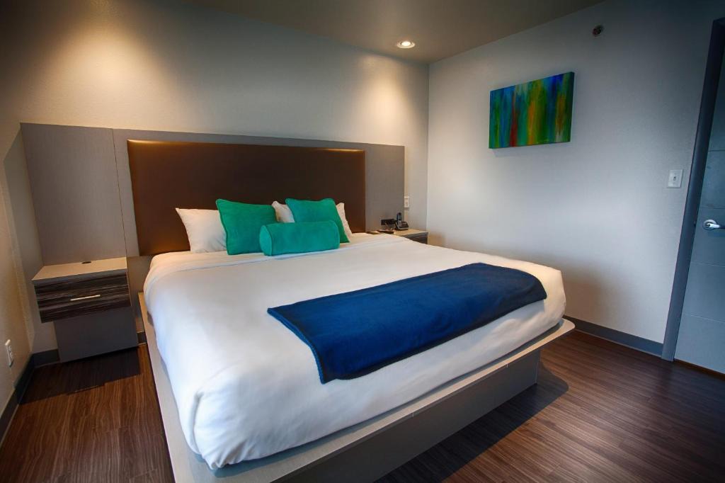 St. Robert Hotel | Z Loft Extended Stay Hotel