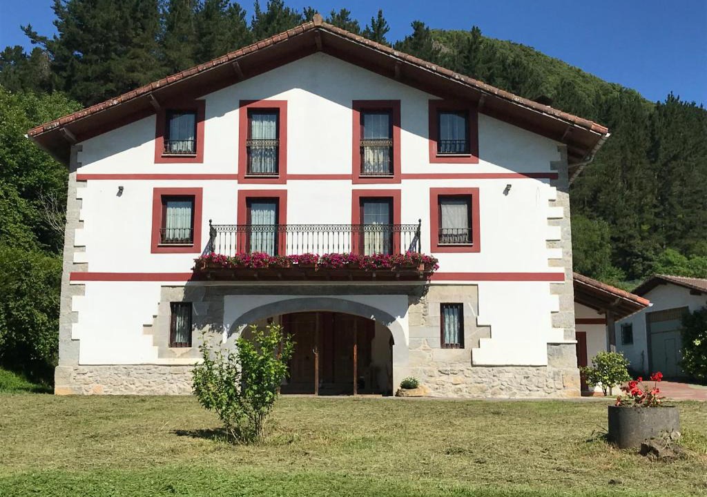 Forua House | Zarragabeko