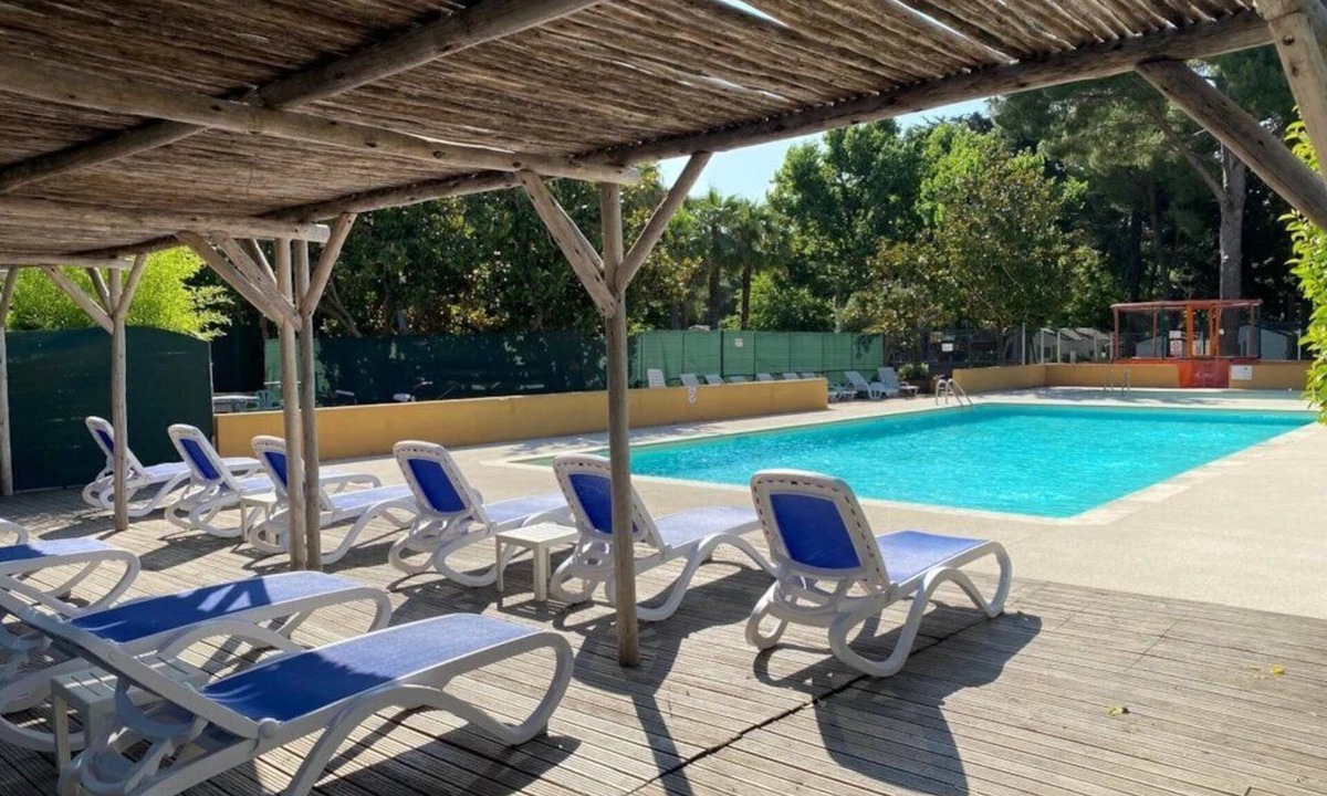 Villeneuve-les-Maguelone House | ZEcamping 2* piscine dog friendly mobil-home TV clim 32m2 4 pers