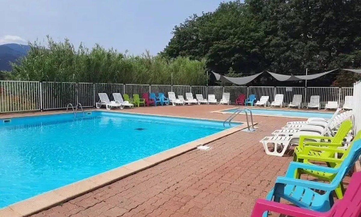 Saint-Jean-Pla-de-Corts House | ZEcamping 3* animé piscine chauffée locatif TV clim 26m2 4 pers