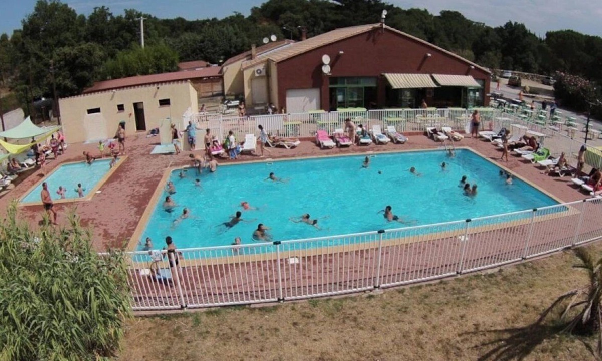 Saint-Jean-Pla-de-Corts House | ZEcamping 3 étoiles piscine chauffée et pataugeoire pet friendly