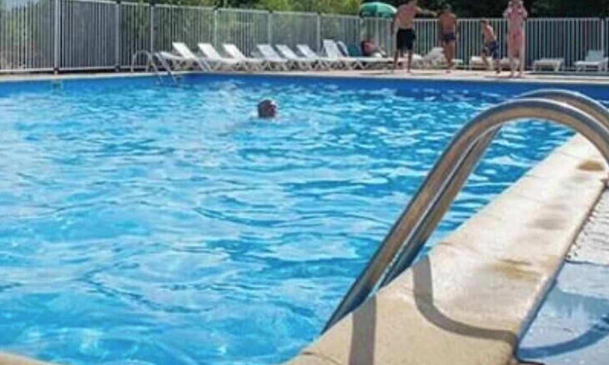 Saint-Jean-Pla-de-Corts Cabin | ZEcamping 3* animé piscine chauffée locatif 17m2 5 pers