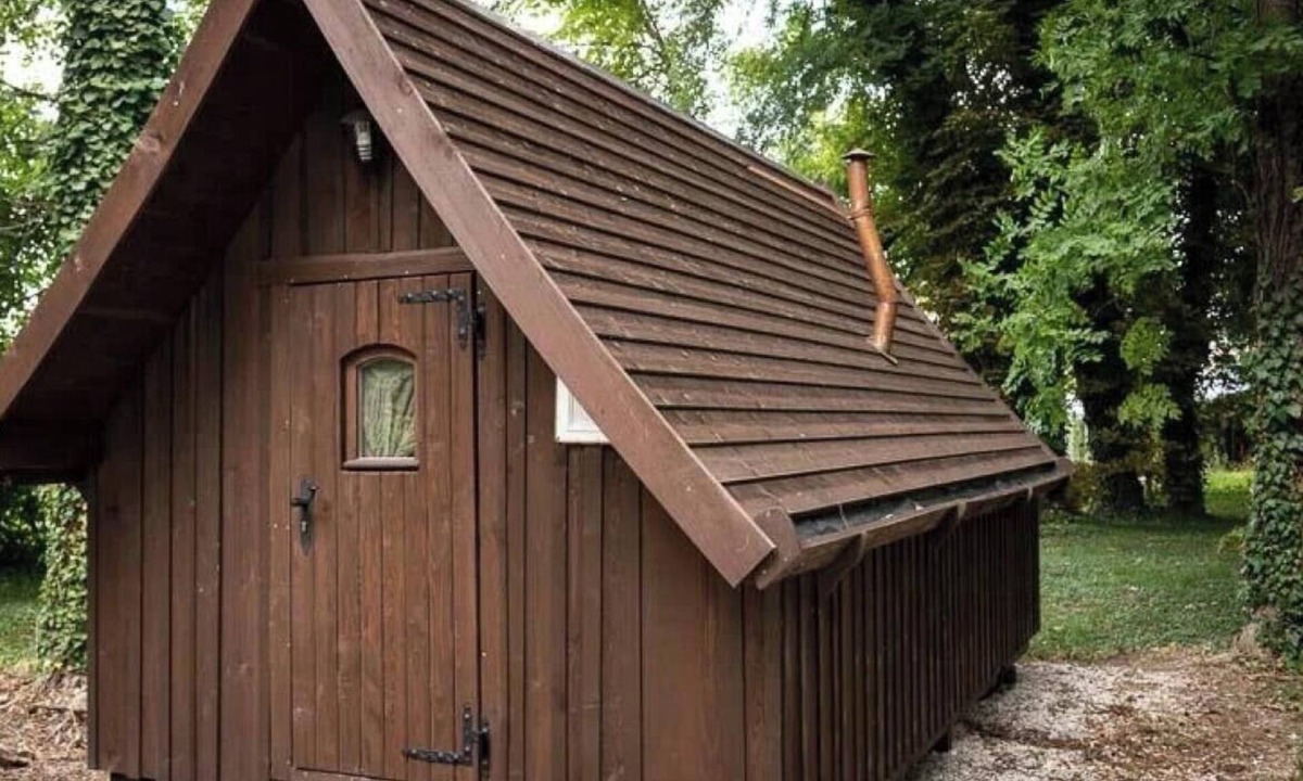 Bar-sur-Aube Cabin | ZEcamping 2 étoiles piscine couverte pet friendly sauna locatif 7m2 2 pers