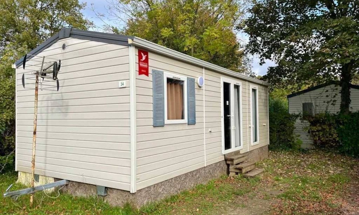 Angicourt House | ZEcamping 2* chiens acceptés locatif TV clim 30m2 4 pers