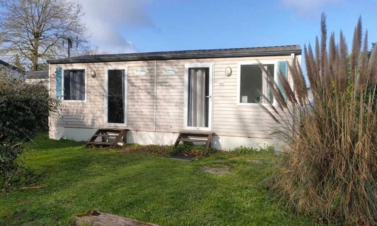 Angicourt House | ZEcamping 2* locatif TV clim 20m2 2 pers