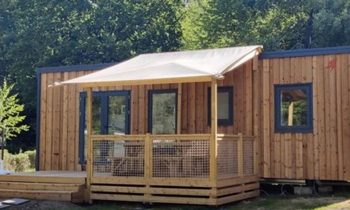 Pouzauges House | ZEcamping 3 étoiles animaux acceptés locatif TV 4 pers