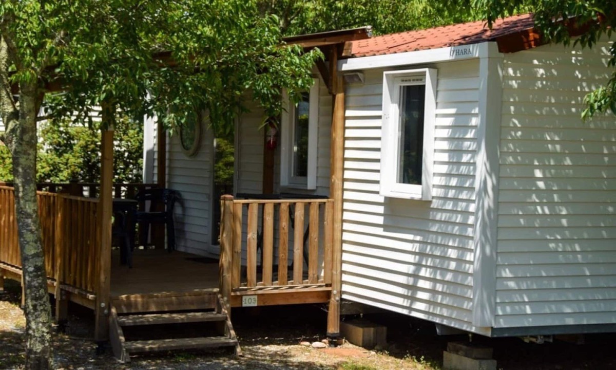 Chassagnes House | ZEcamping 3 étoiles pataugeoire locatif TV clim 31m2