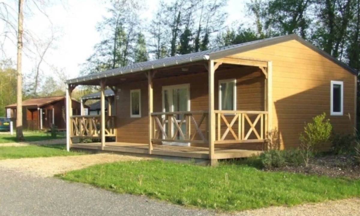 Moncontour Ski Chalet | ZEcamping 3 étoiles espace aquatique animaux acceptés chalet 35m2 8 pers