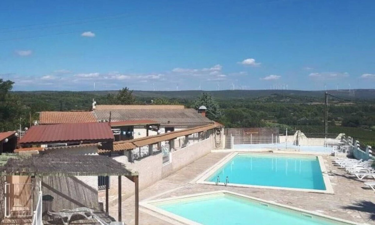 Villeveyrac Cabin | ZEcamping 3 étoiles pataugeoire piscine locatif 15m2 4 pers