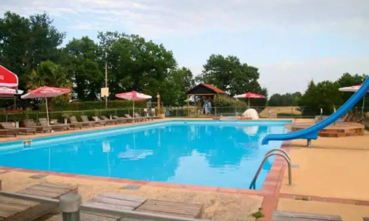 Devillac House | ZEcamping 3 étoiles piscine pet friendly locatif BBQ 34m2 6 pers
