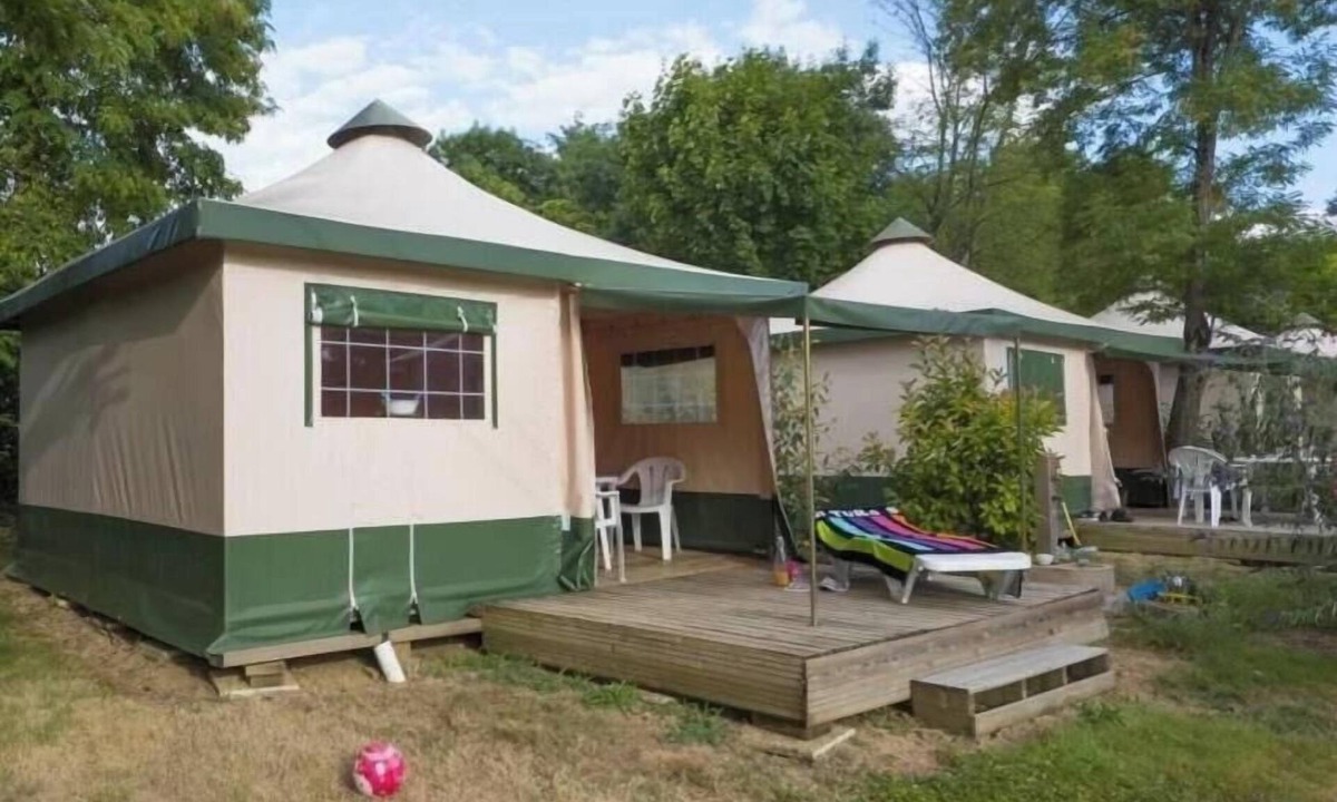 Mazeres House | ZEcamping 3 étoiles piscine pet friendly tente BBQ 20m2 4 pers