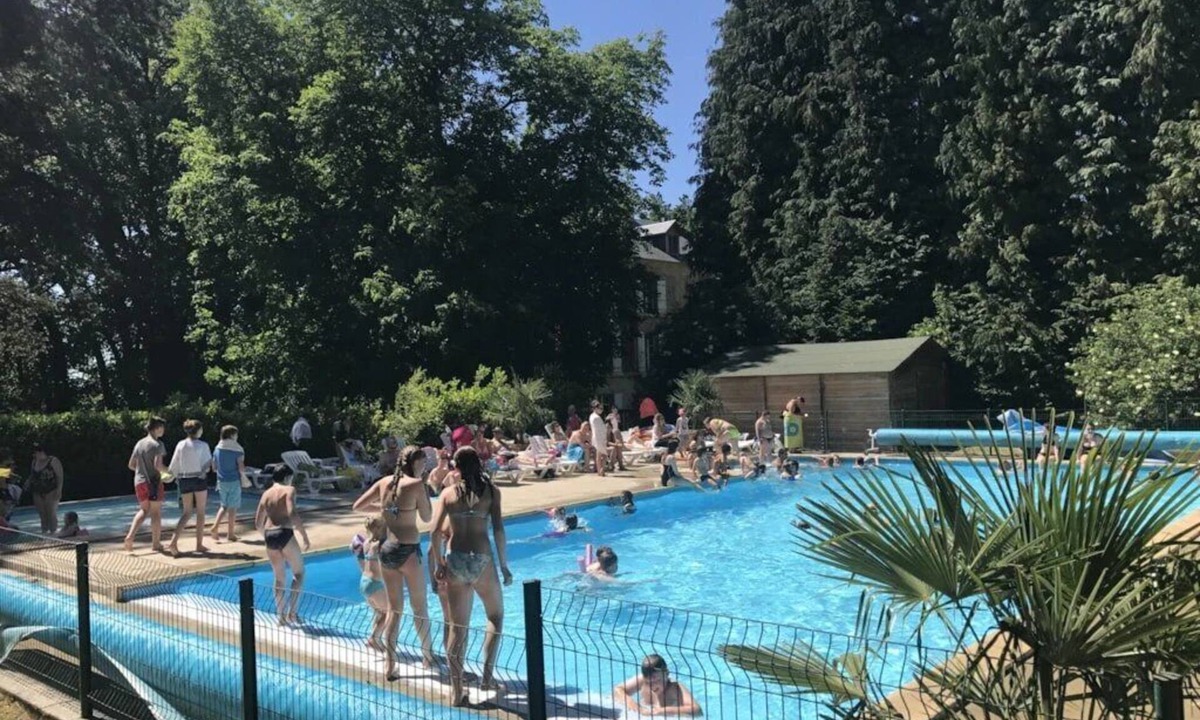 Port-le-Grand House | ZEcamping 3* familial piscine chauffée locatif TV BBQ clim 36m2