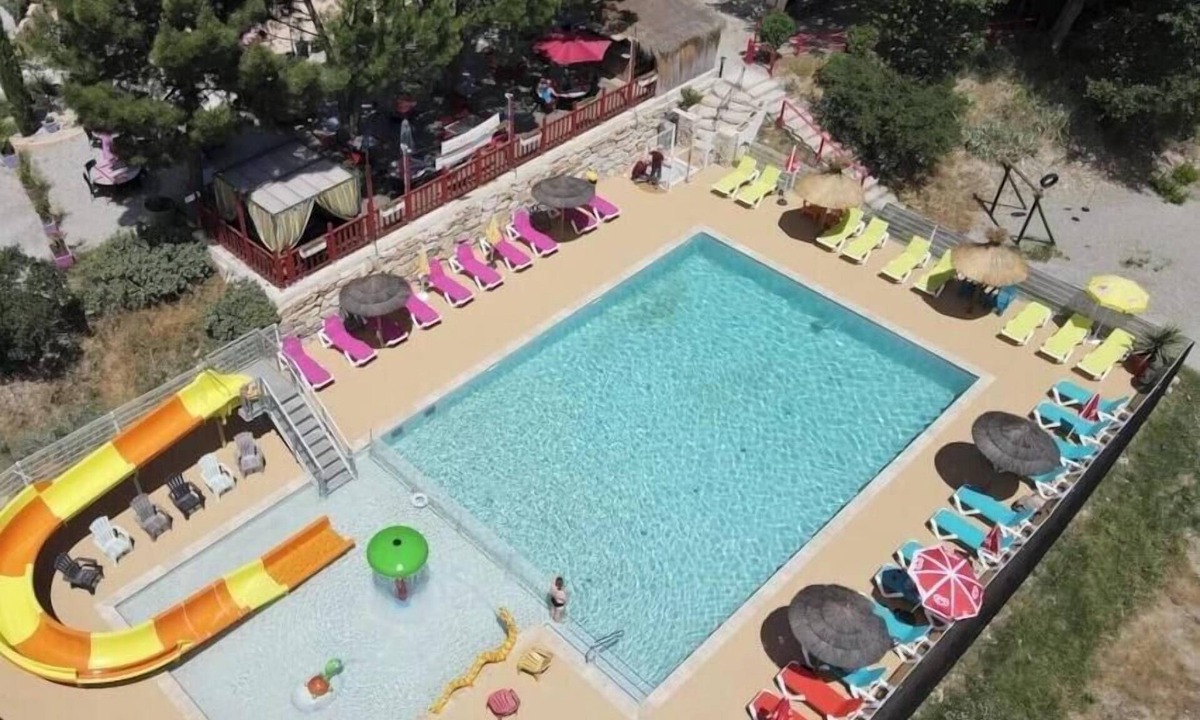 Saint Maime Cabin | ZEcamping 3* familial parc aquatique dog friendly fitness cabane 46m2