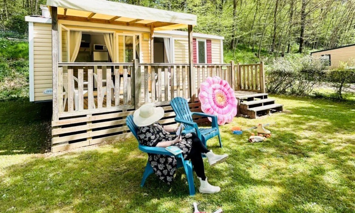 Jumilhac-le-Grand House | ZEcamping 3* locatif BBQ 23m2 5 pers