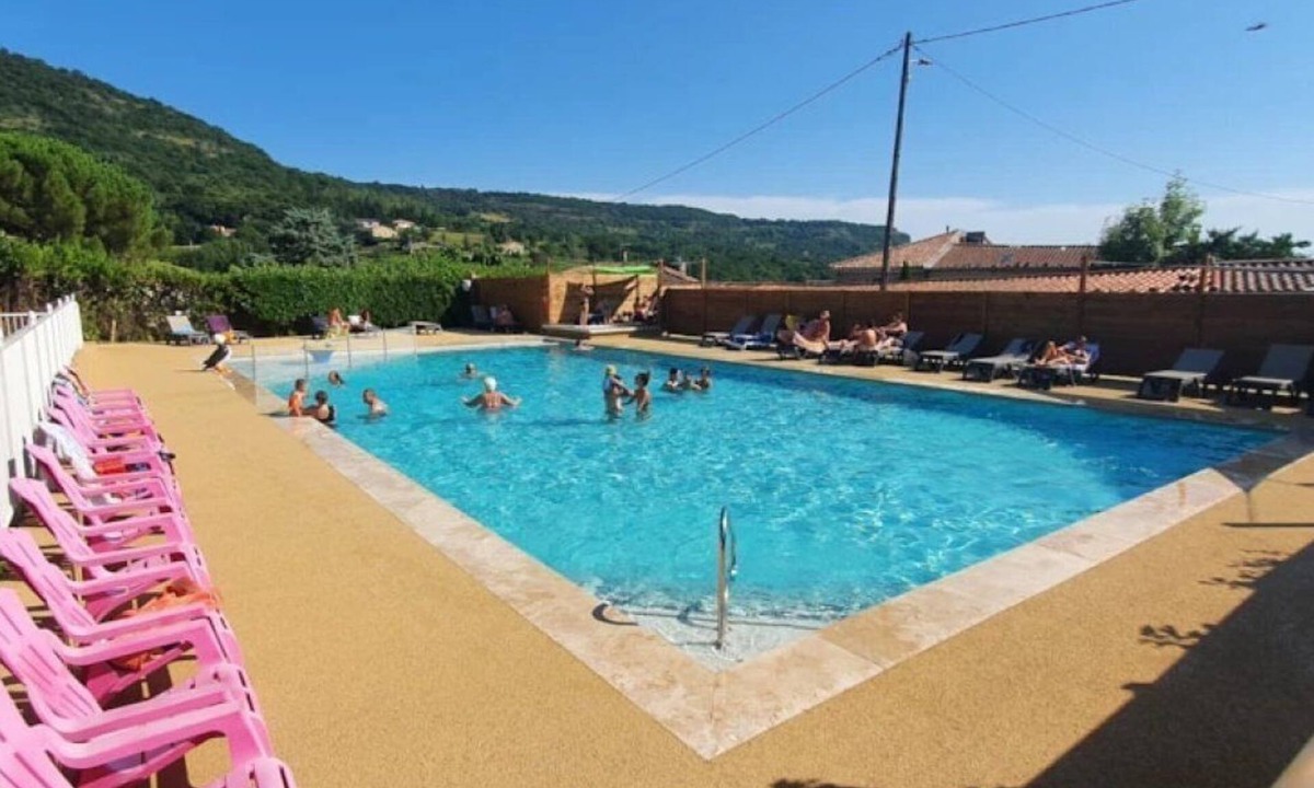 Darbres Ski Chalet | ZEcamping 3* pataugeoire chalet LV BBQ clim 35m2