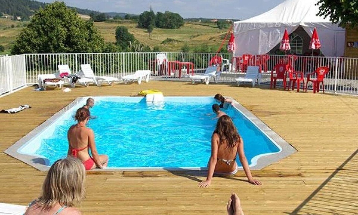 Langogne House | ZEcamping 3* piscine chauffée pet friendly mobil-home BBQ 6 pers