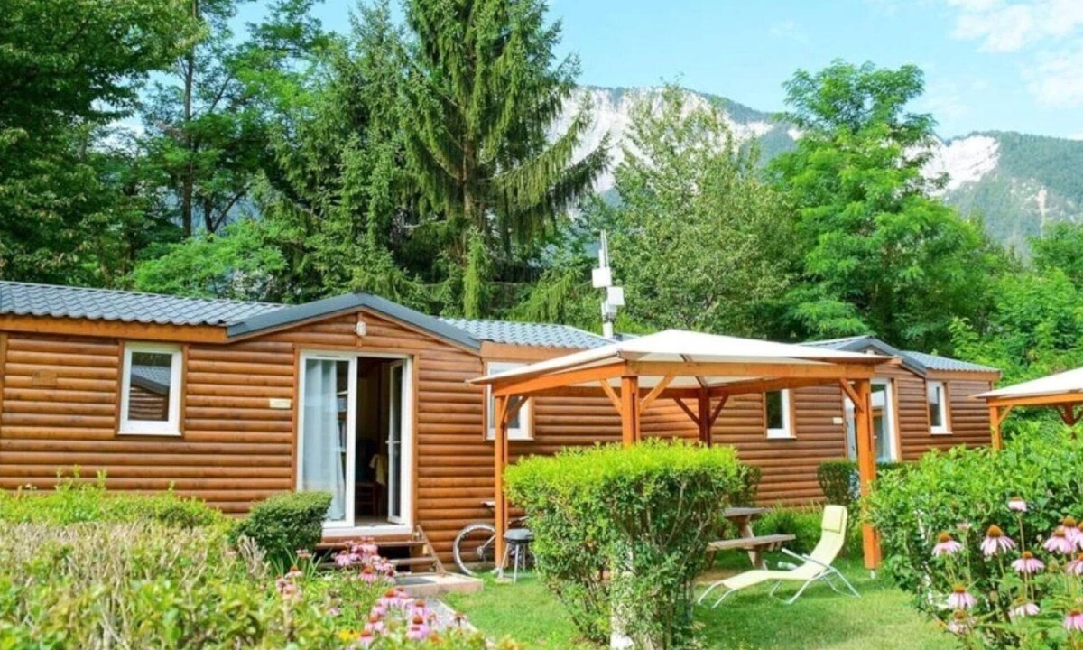 Le Bourg-d'Oisans House | ZEcamping 4 étoiles avec restaurant et animations Alpe d'Huez