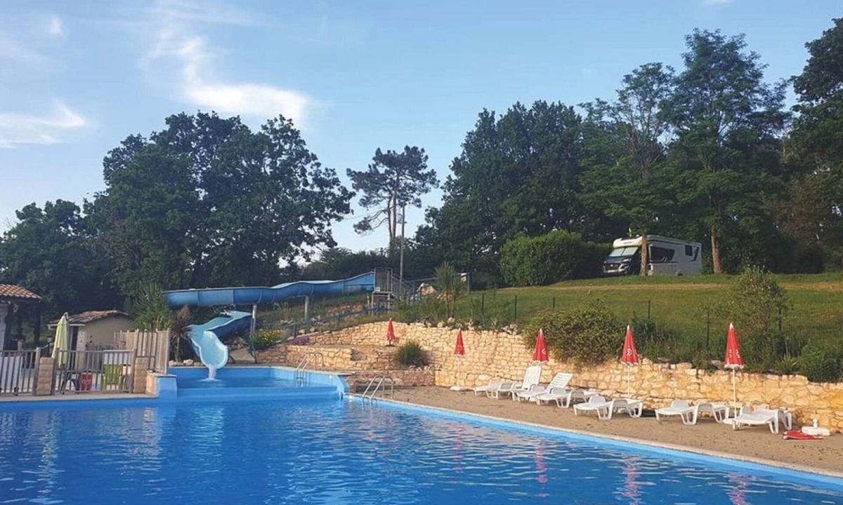Salles House | ZEcamping 4 étoiles animé parc aquatique dog friendly locatif 32m2