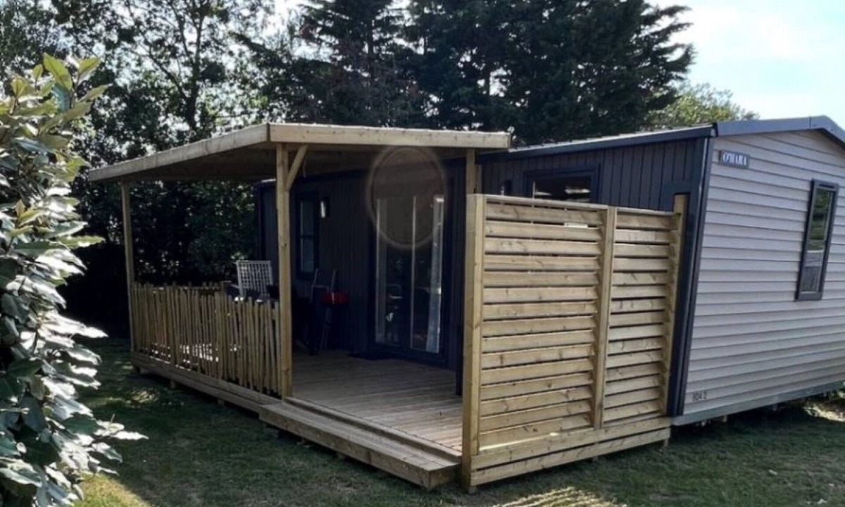 Bourgneuf-en-Retz House | ZEcamping 4* familial piscine couverte mobil-home TV BBQ clim 32m2