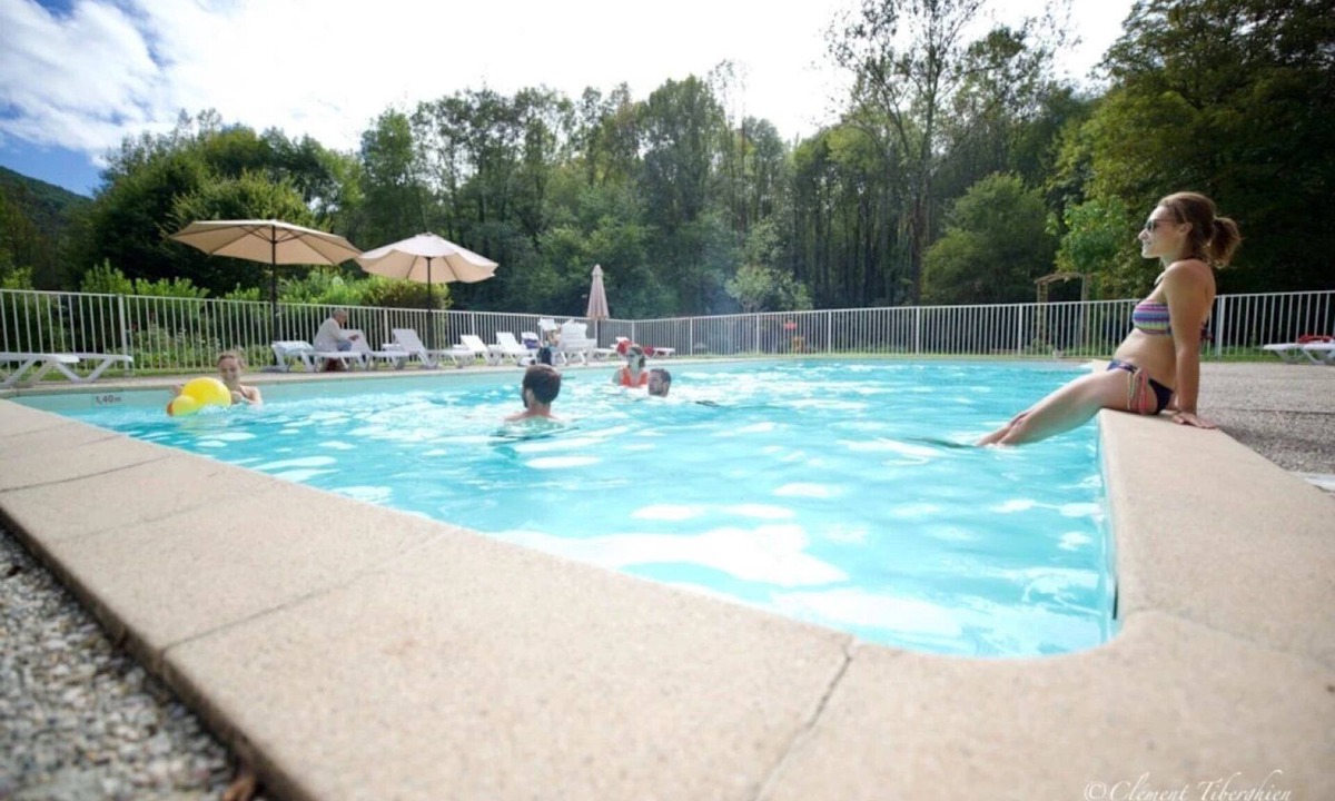 Montels House | ZEcamping 4* piscine animations locatif BBQ 30m2 5 pers