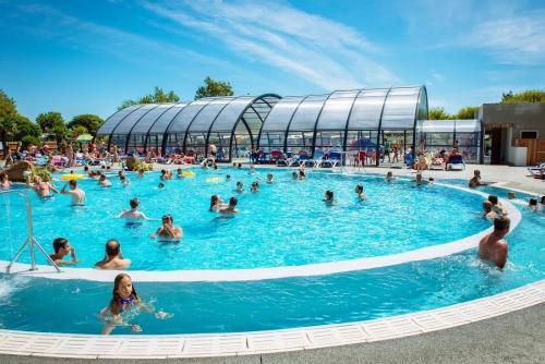 Jard-sur-Mer Other | ZEcamping 5 familial - Parc Aqua - Plage à 1500 m - Piscine couverte