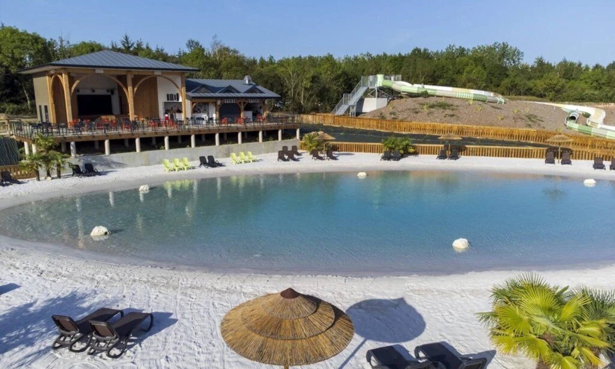 Aubigny House | ZEcamping 4* espace aquatique dog friendly animations locatif 54m2
