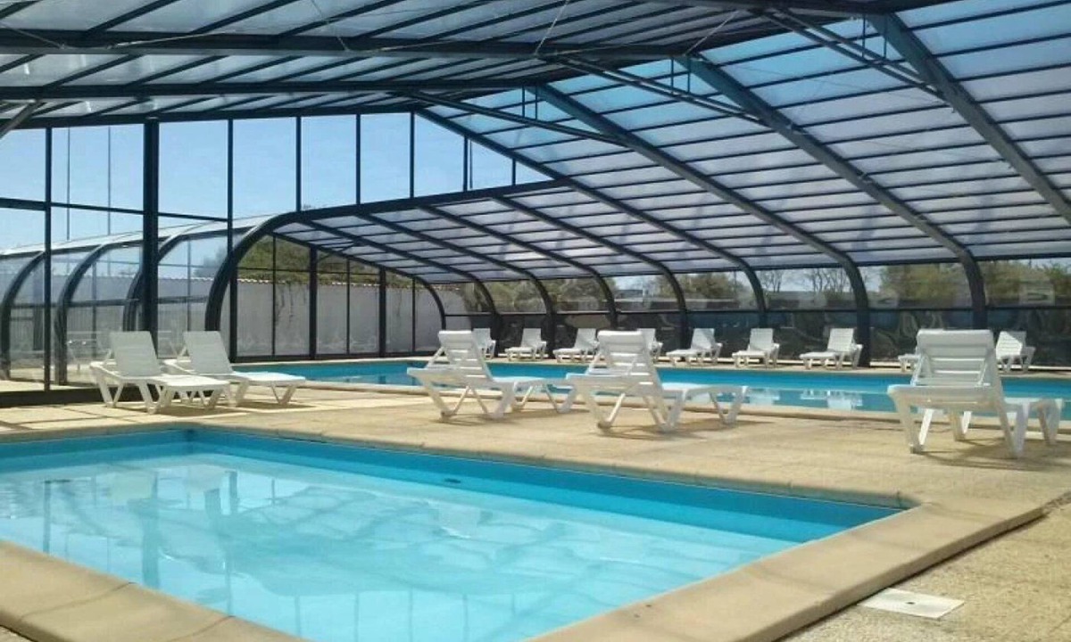Talmont-Saint-Hilaire House | ZEcamping 3* piscine couverte dog friendly locatif TV LV BBQ 33m2