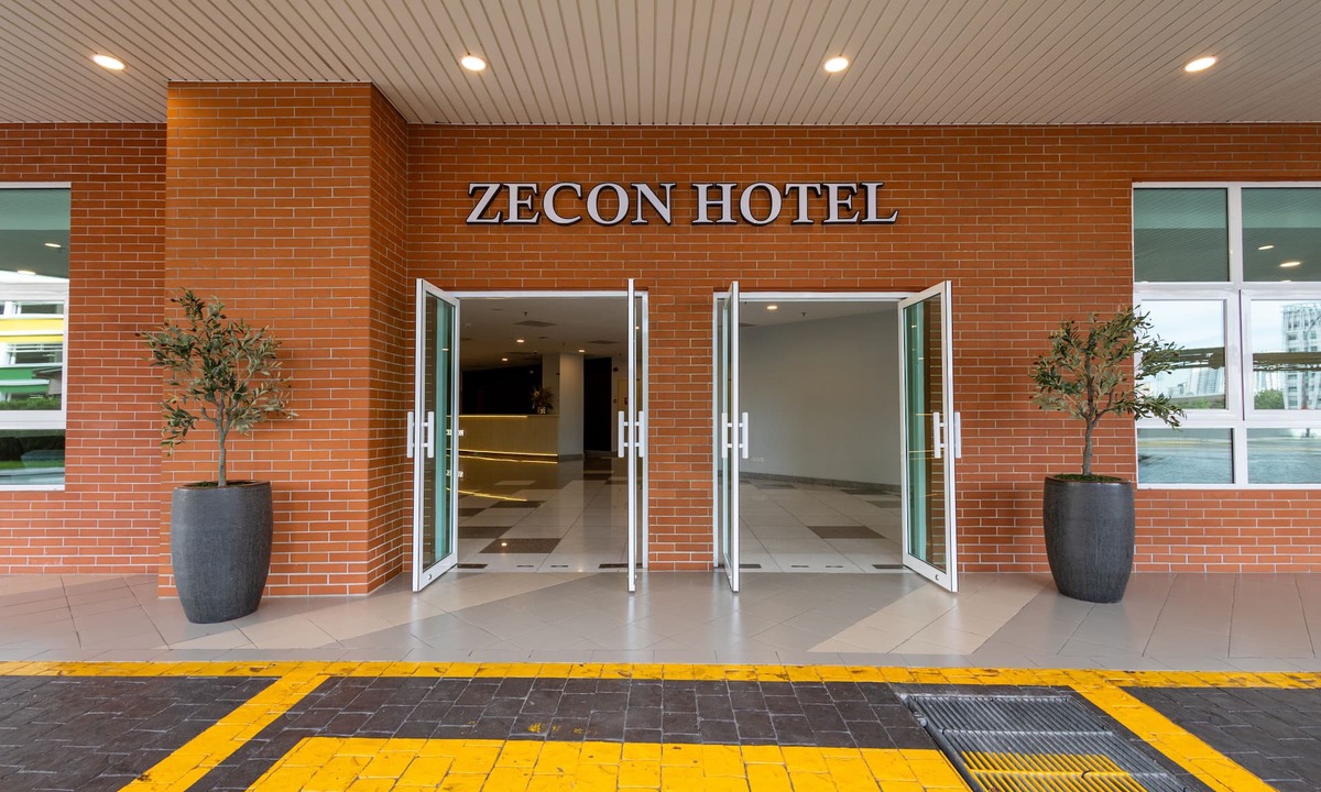 Bandar Tun Razak Hotel | Zecon Hotel