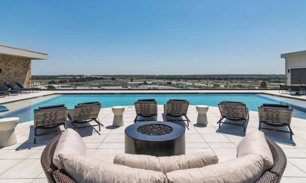 Frisco Apartment | Zen 1BR Apt in Pleasant Frisco with fitness room, pool, EV charging and more!
