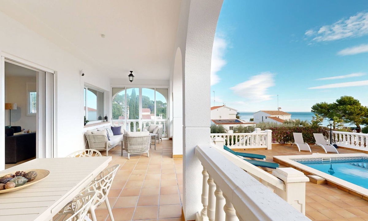El Perello Villa | Zen del Mar villa with amazing sea view