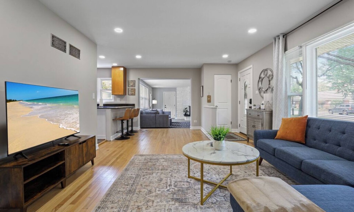 La Grange Park House | Zen in La Grange Park