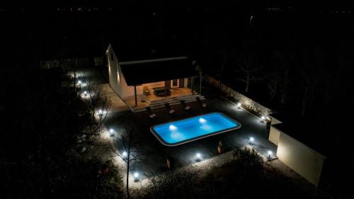 Oklaj Villa | Zen Promona