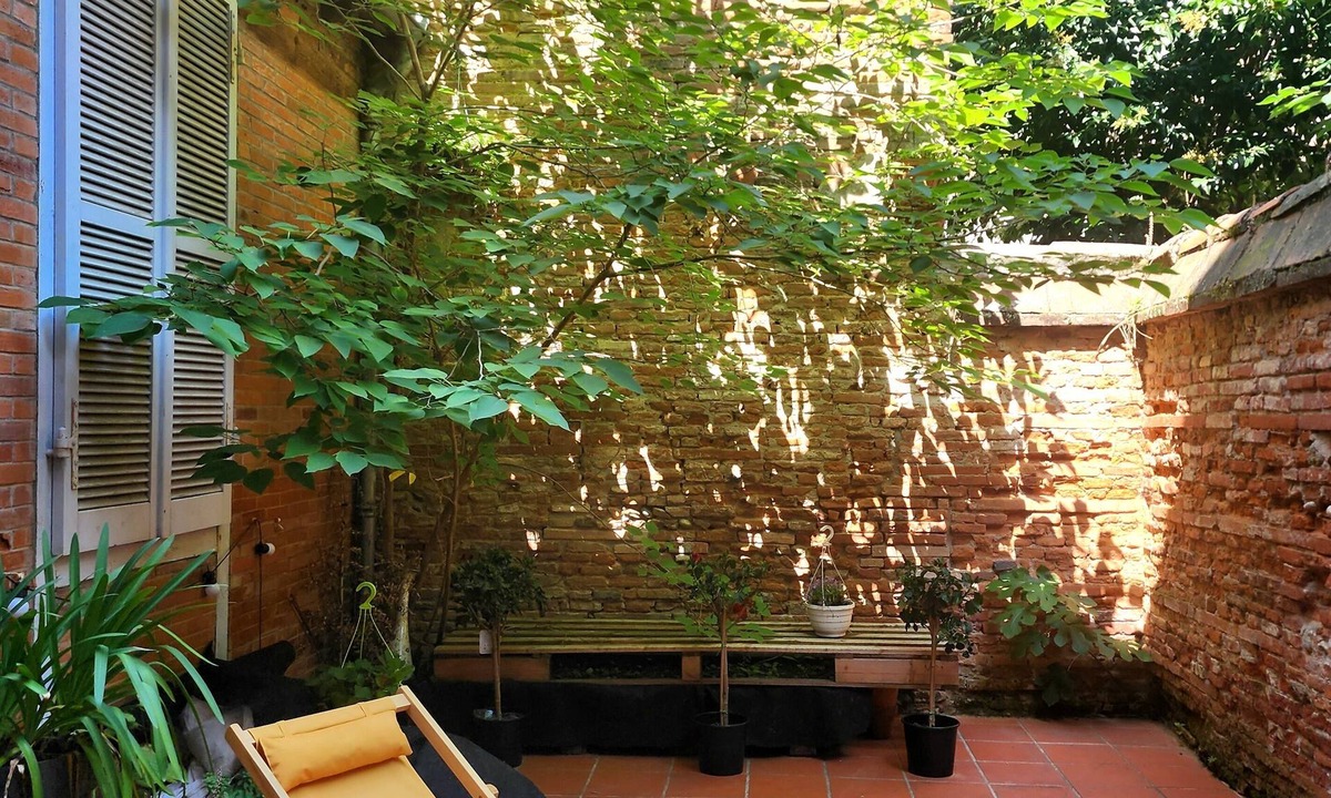 Saint - Aubin - Dupuy Apartment | Zen Rustic House & Private Backyard in Toulouse Hyper Center