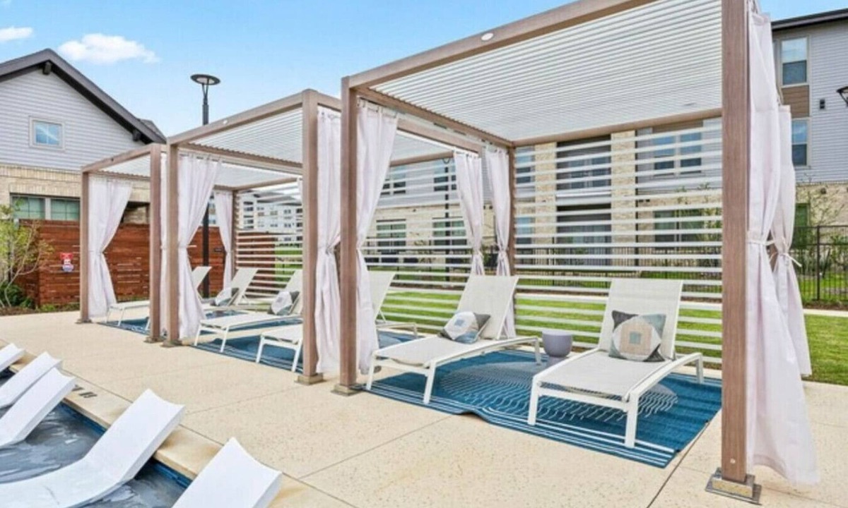Sherman Apartment | Zen-style 1BR Retreat In A+ Location w/Gym & Pool