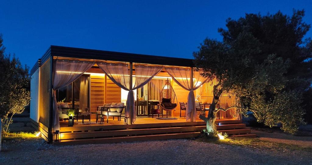 Betina Other | Zen Zone Premium Mobile Home