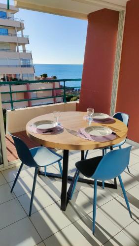 Sete Apartment | Zenitude Corniche charmant studio cabine vue mer