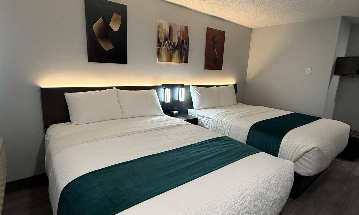 Marathon Hotel | Zero-100 Motor Inn