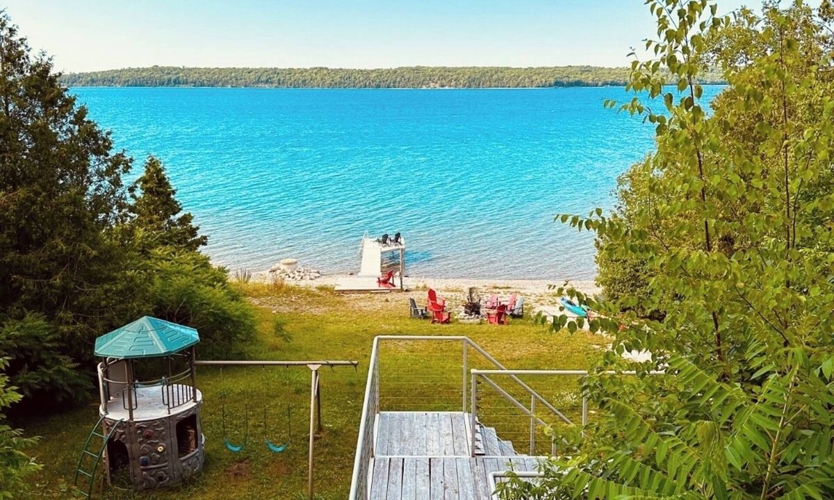 Big Bay Cottage | Zeta's Beachfront Cottage on Georgian Bay